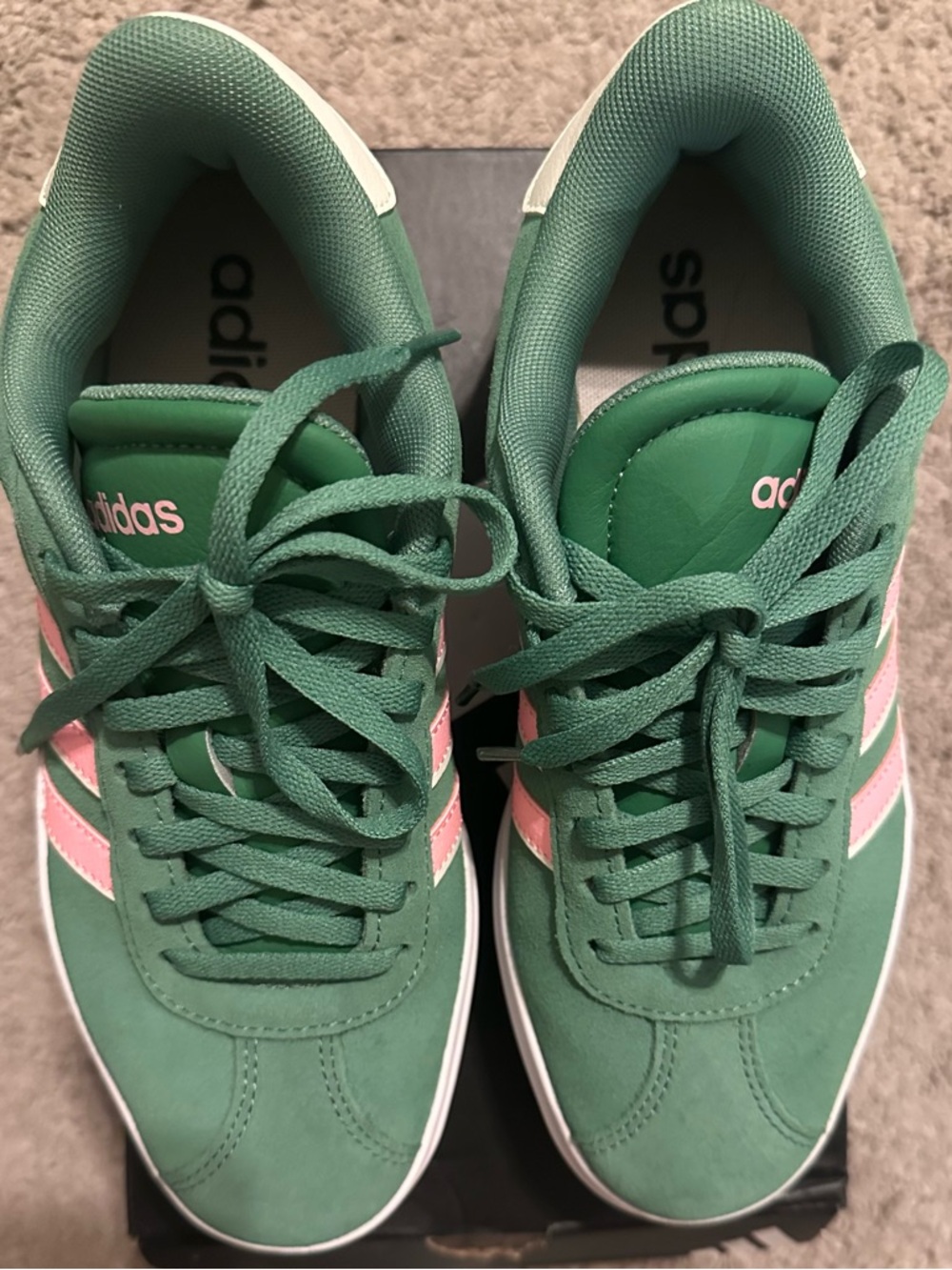 Women’s Adidas VL Court Bold Sneaker- Size 6 - Picture 3 of 6